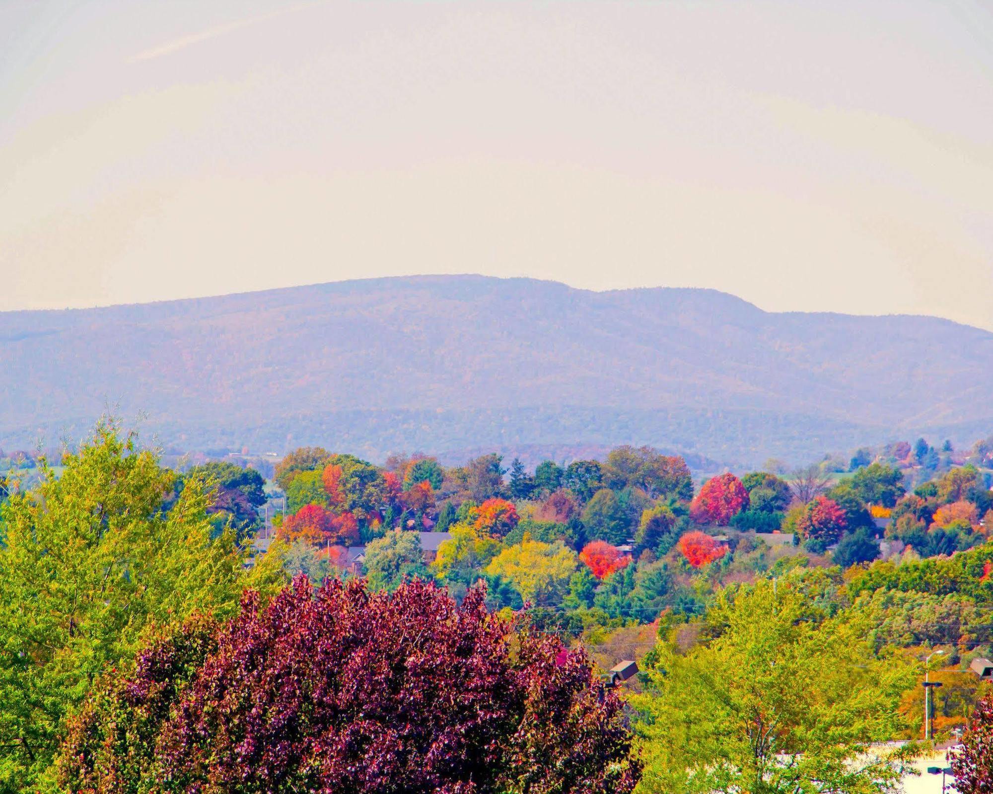 Hotel Sleep & Near Harrisonburg